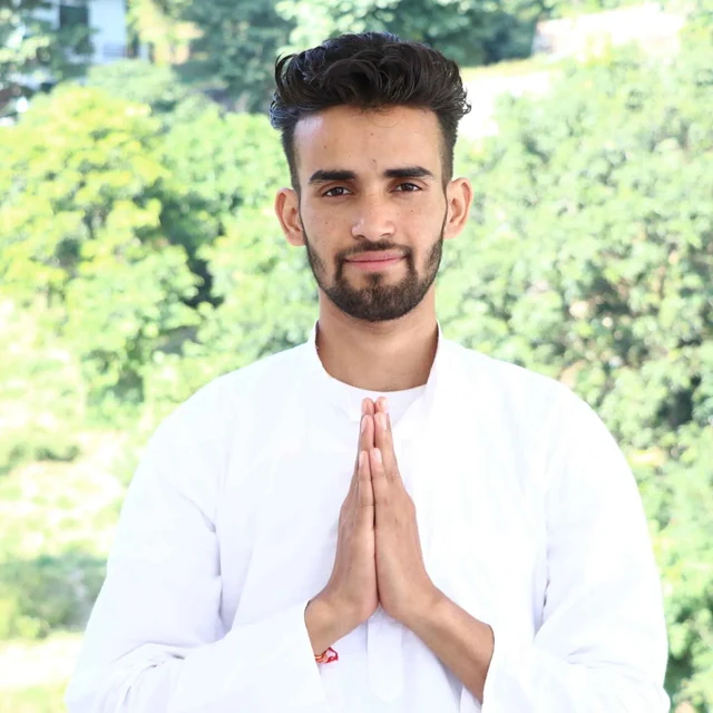 Anuj Ji - Yoga Asana   Meditation at Rudra Yogpeeth