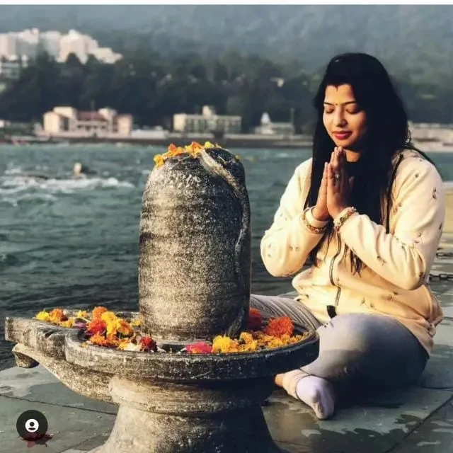 Vaishali Ji - Yoga Asana   Pranayama at Rudra Yogpeeth