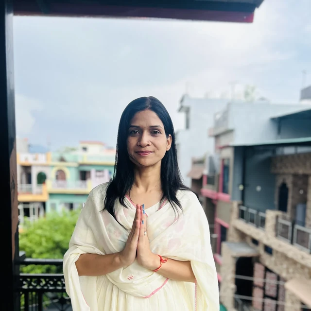 Priyanka Ji - Pre   Postnatal Yoga   Breathwork at Rudra Yogpeeth