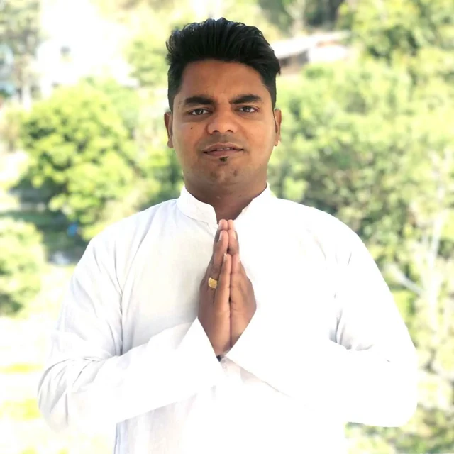Gagan Jain &mdash; Founder and Lead Teacher of Rudra Yogpeeth, Rishikesh